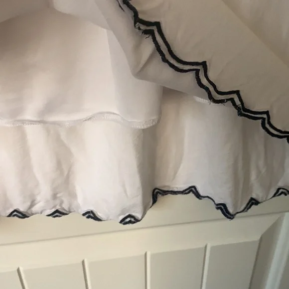 C/C Chic Connection Embroidered dress size  L - Picture 6 of 8